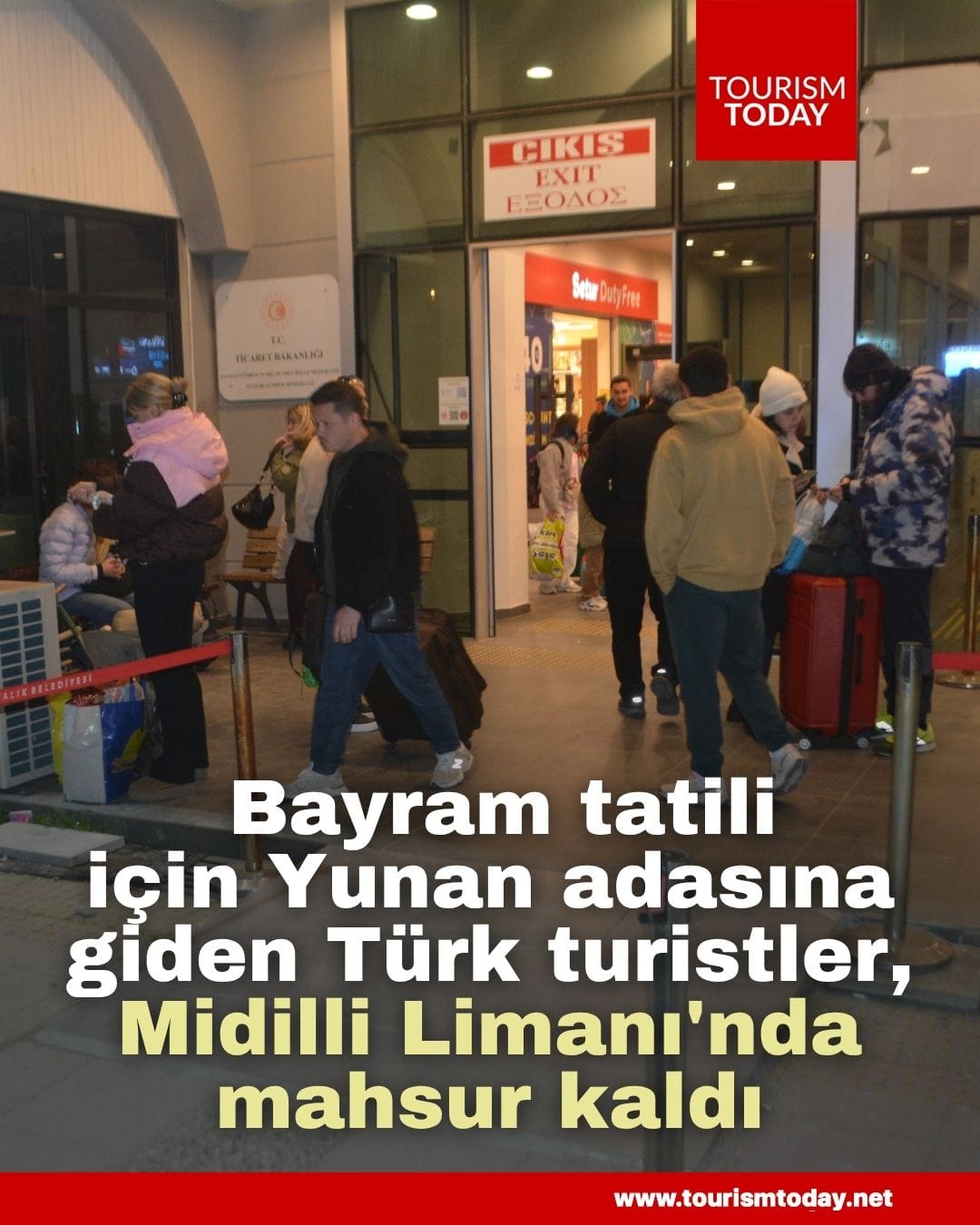 Bayram tatili için Yunan adasına giden Türk turistler, Midilli Limanı'nda mahsur kaldı