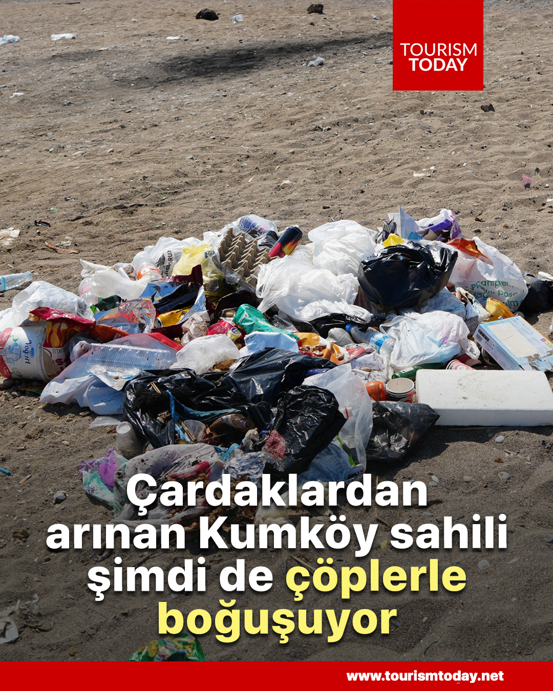 Çardaklardan arınan Kumköy sahili şimdi de çöplerle boğuşuyor